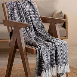 HOMEMONDE Black & White Geometric 210 GSM Single Bed Throw Blanket-8