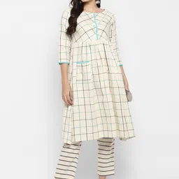 VAABA Women Printed Pleated Kurta with Trousers-image-29