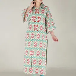 KALINI Women Green Floral Printed Panelled Kurti with Trousers-picture-30