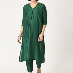 The Mom Store Women Green Raw Silk Maternity Kurta with Trousers-image-75