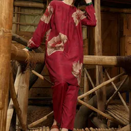 QISSA Floral Printed Regular Kurta with Trousers-33