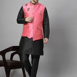 Utsav Fashion Men Regular Beads and Stones Kurta with Trousers-picture-1