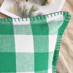 Lushomes Green & White Set of 2 Checked Cotton Rectangle Cushion Covers image 2