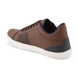 ELIXIR MAN Men Padded Insole Lightweight Contrast Sole Sneakers image 5