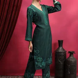 Vishudh Ethnic Motifs Printed Regular Kurta With Trousers image 2