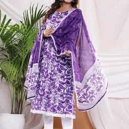 PARTHVI Women Floral Printed Regular Thread Work Kurta with Trousers & With Dupatta image 4