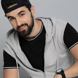 HERE&NOW Men Grey Solid Knitted Hooded Sweatshirt-image-61