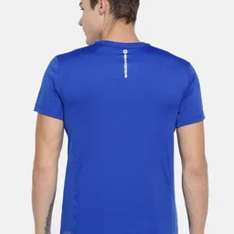 Van Heusen Men Solid Swift Dry Anti Microbial Active T-Shirt image 4