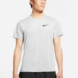 Nike Men Grey Melange Solid Dri-FIT T-shirt-48