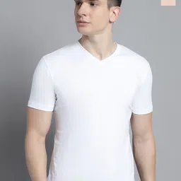 FBAR Men White V-Neck Pockets Slim Fit T-shirt-image-103