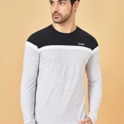Ajile by Pantaloons Men V-Neck Pockets Slim Fit T-shirt-image-87