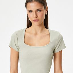 Koton Scoop Neck Cotton Slim Fit Crop T-shirt-image-40