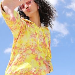 Tokyo Talkies Womens Yellow Tie & Dye Printed Hooded Sweatshirt-image-69