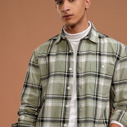 HIGHLANDER Men Spread Collar Checked Cotton Relaxed Fit Casual Shirt-image-88