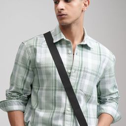 HIGHLANDER Men Spread Collar Tartan Checked Cotton Relaxed Fit Casual Shirt-image-34