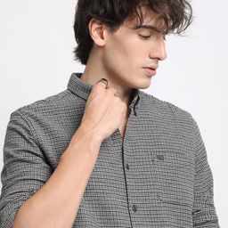 THE BEAR HOUSE Slim Fit Checked Spread Collar Long Sleeves Cotton Casual Shirt-image-52