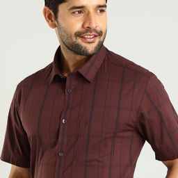 Indian Terrain Men Classic Slim Fit Opaque Checked Casual Shirt-picture-30