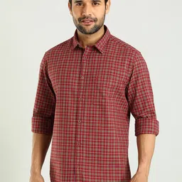 Indian Terrain Spread Collar Long Sleeves Classic Slim Fit Cotton Checked Casual Shirt-image-60