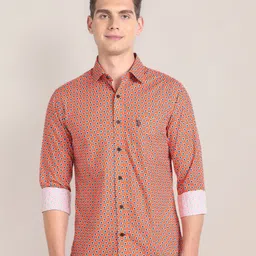 U.S. Polo Assn. Tailored Fit Micro Ditsy Printed Pure Cotton Casual Shirt-image-18