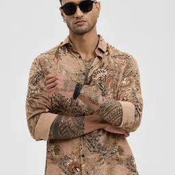 Snitch Men Smart Spread Collar Floral Printed Casual Shirt-image-89