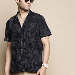 INVICTUS Club Slim Fit Micro Ditsy Printed Cuban Collar Cotton Shirt-image-64