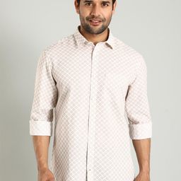 Indian Terrain Classic Geometric Printed Cutaway Collar Slim Fit Cotton Casual Shirt-picture-41