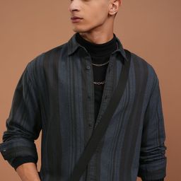 HIGHLANDER Men Spread Collar Vertical Striped Cotton Relaxed Fit Casual Shirt-image-93
