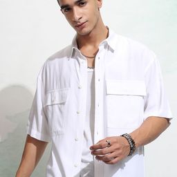 HIGHLANDER Men Solid Utility Pocket Oversized Shirt-image-7