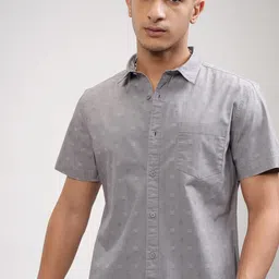 HIGHLANDER Men Spread Collar Conversational Printed Cotton Casual Shirt-image-70