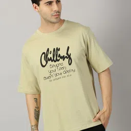 THE HOLLANDER Men Typography Printed Raw Edge T-shirt-image-82