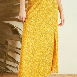 Berrylush Yellow Floral Print High Rise Side Slit A-Line Maxi Skirt-picture-10