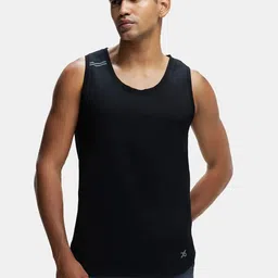 Jockey Move Men Black Solid Round Neck T-shirt-image-11
