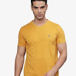 t-base Men V-Neck T-shirt-image-79