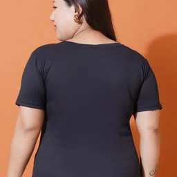 U&F Beyond Plus Size Round Neck T-Shirt image 4