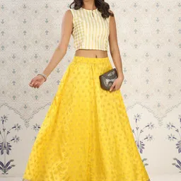 Ode by House of Pataudi Yellow Butti Printed Flared Maxi Skirt-image-41