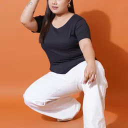 U&F Beyond Plus Size Round Neck T-Shirt image 5