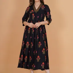 INDIANIC Floral Printed A-Line Kurta-picture-28
