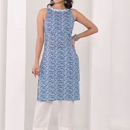 KASHISHIYA Floral Printed Halter Neck Pure Cotton Straight Kurta-image-84