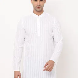 NIRVAAN Men White Pure Cotton Kurta-image-4