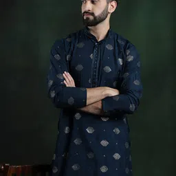 SOJANYA Geometric Embroidered Mandarin Collar Regular Sequined Detailed Cotton Silk Kurta-picture-0