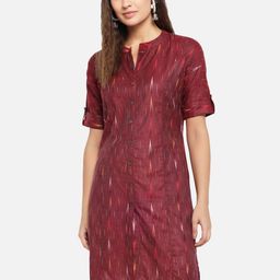 Vastraa Fusion Women Maroon Ikkat Printed Cotton Kurta-20