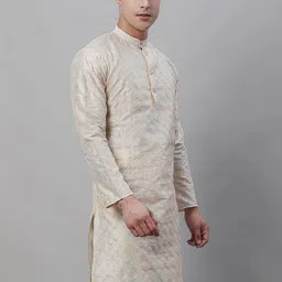 SOJANYA Men Geometric Embroidered Mandarin Collar Kurta-picture-12