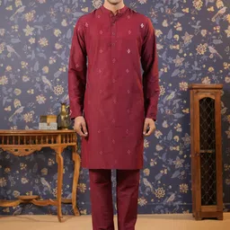 House of Pataudi Geometric Mirror Work Embroidered Straight Kurta-picture-48