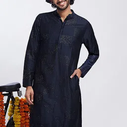 KISAH Geometric Embroidered Sequinned Kurta-31