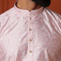 Lightpole Men Checked Flared Sleeves Thread Work Handloom Kurta image 2