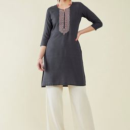 Soch Geometric Yoke Design Thread Work Kurta image 5