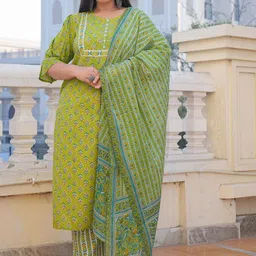 KALINI Floral Printed Kurta & Trousers With Dupatta image 1