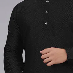 CELLUX Mandarin Collar Gemetric Printed Kurta with Pyjamas image 2