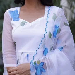 OneWe Floral Printed Anarkali Kurta With Trousers & Dupatta image 2
