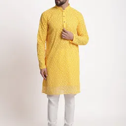 TREEMODA Floral Embroidered Mandarin Collar Chikankari Kurta with Pyjamas-image-16